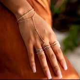 CELESTE HAND CHAIN